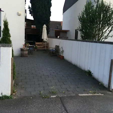 Was Braucht Man Mehr ! 菲尔德施塔特
